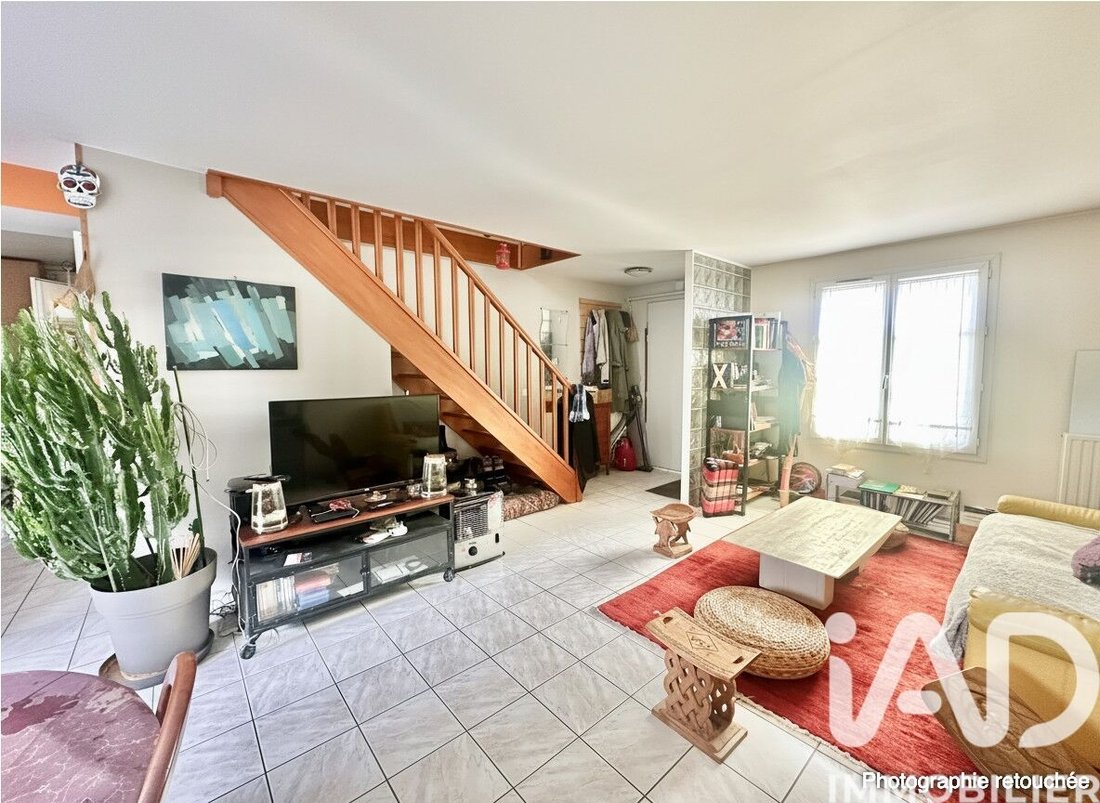 House in Villejuif, Ile-de-France, France 2 - 18054387