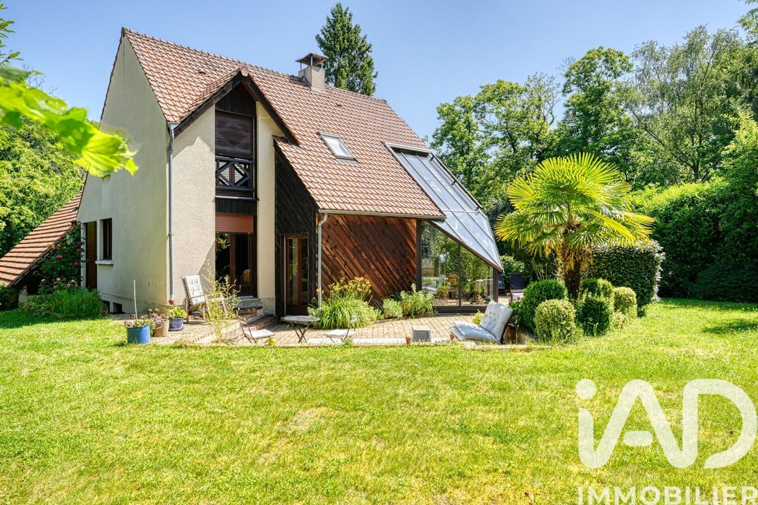 House in Triel-sur-Seine, Ile-de-France, France 1 - 17067759
