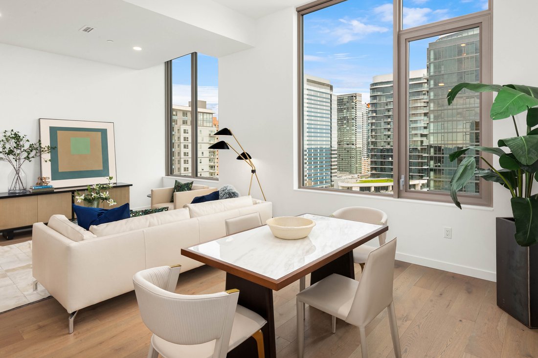 Condo in Bellevue, Washington, United States 3 - 18053816
