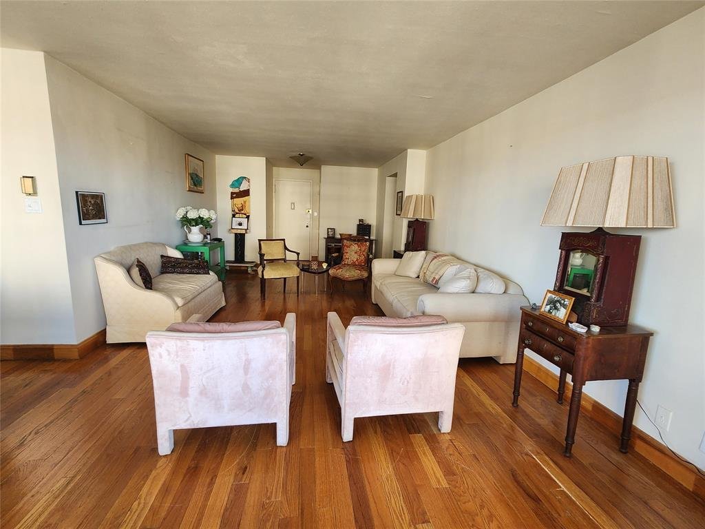 Co Op in New York, New York, United States 4 - 18053777