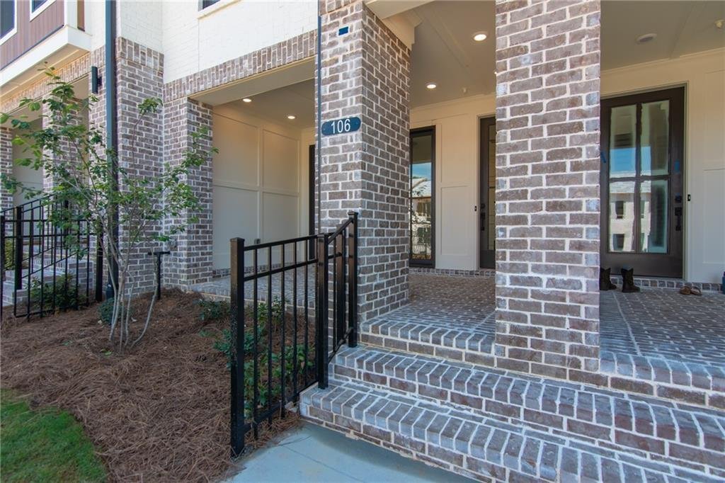 Townhouse in Alpharetta, Georgia, United States 3 - 18053630