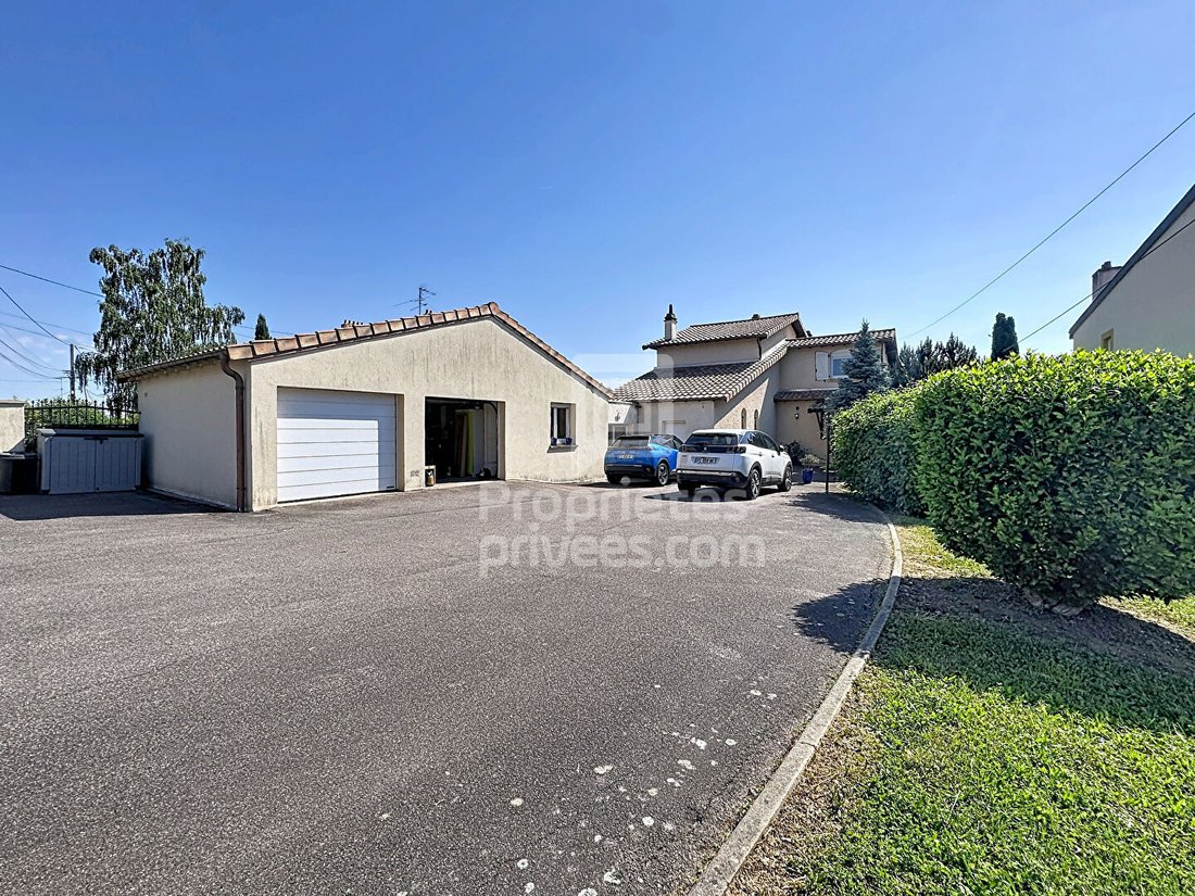 Villa in Routes de Metz Thionville (Ouest), Maizieres-les-Metz, France 1 - 18053758