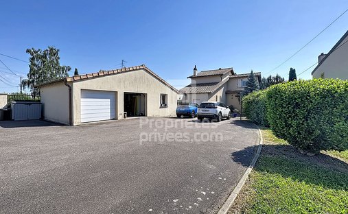 Villa in Routes de Metz Thionville (Ouest), Maizieres-les-Metz, France 1