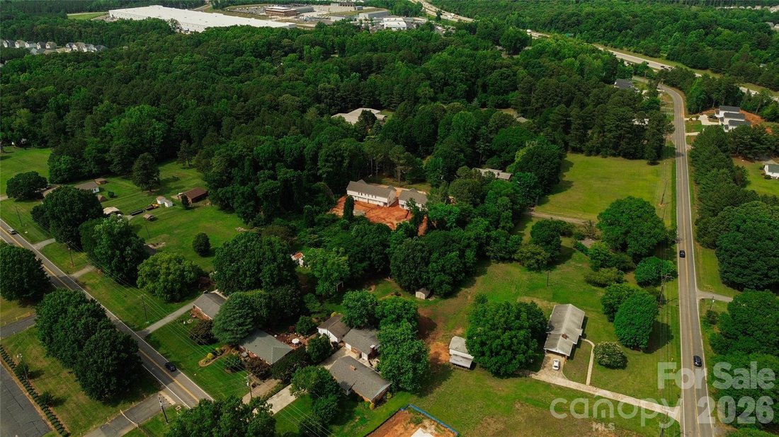 Land in Charlotte, North Carolina, United States 5 - 18053580