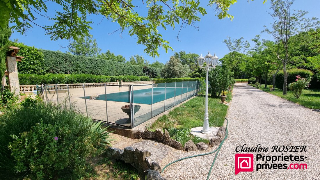 Villa in Besse-sur-Issole, Provence-Alpes-Côte d'Azur, France 3 - 18053742