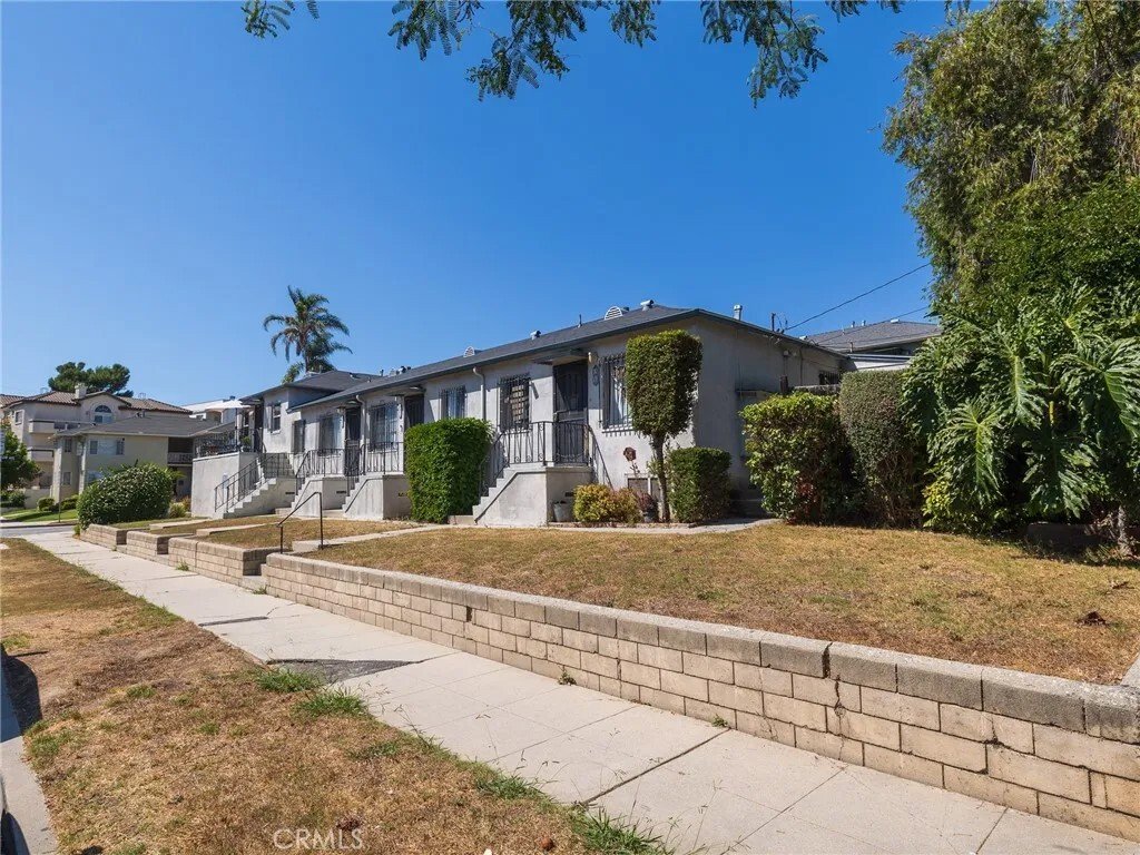 Los Angeles, California, United States 2 - 16959263