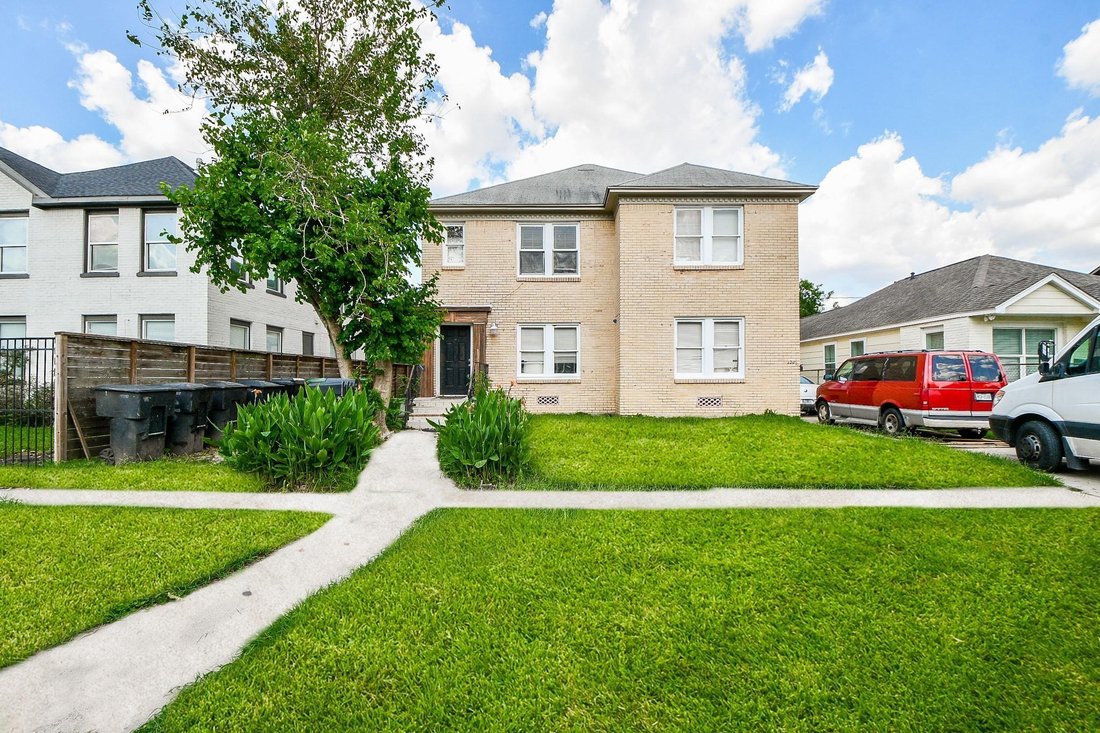 Houston, Texas, United States 1 - 18054010