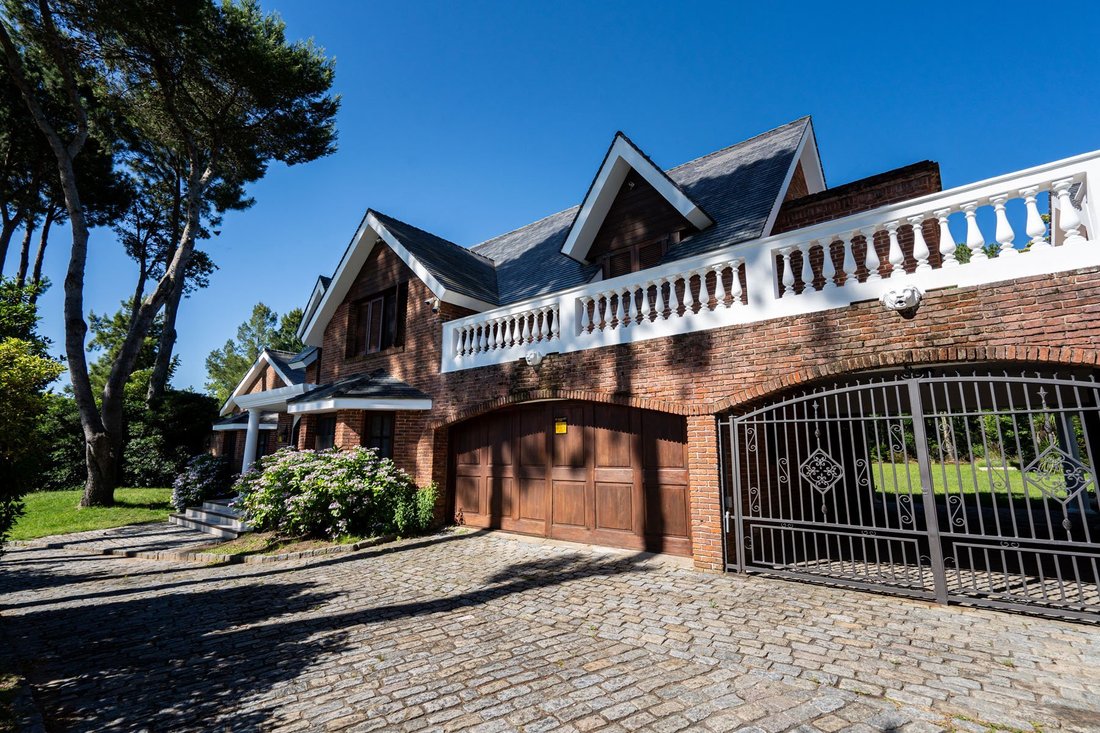 House in Punta del Este, Maldonado Department, Uruguay 2 - 18053924