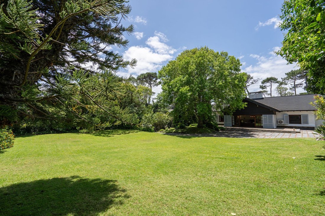 House in Punta del Este, Maldonado Department, Uruguay 5 - 18053961
