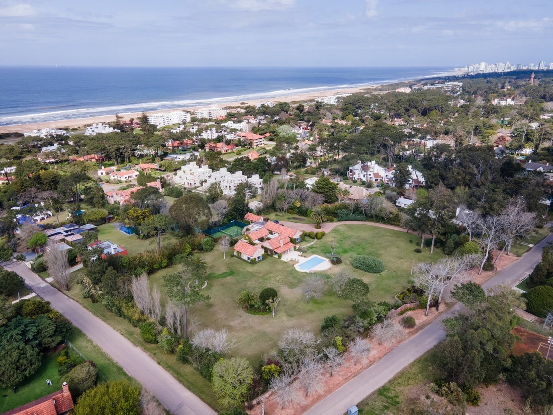 House in Punta del Este, Maldonado Department, Uruguay 3 - 18053947