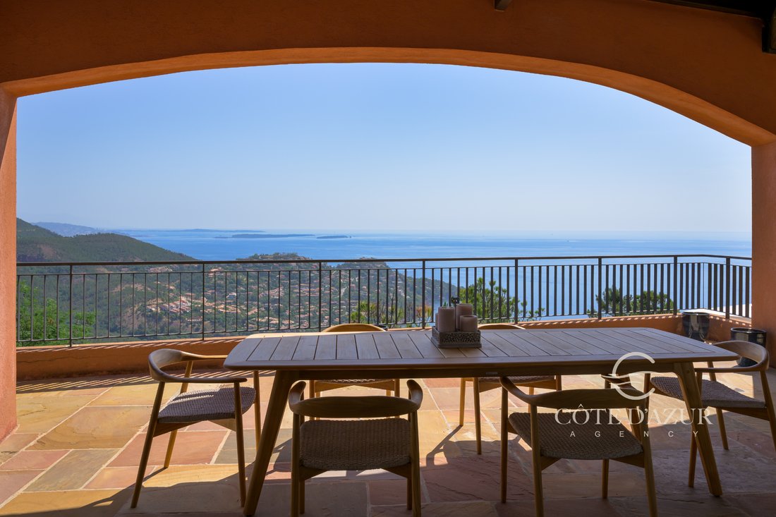 House in Théoule-sur-Mer, Provence-Alpes-Côte d'Azur, France 2 - 17781044