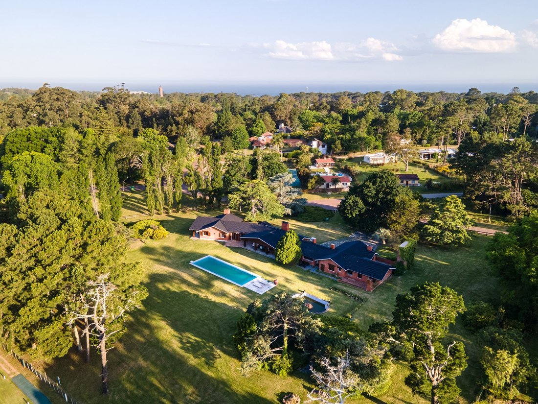 House in Punta del Este, Maldonado Department, Uruguay 3 - 18053957