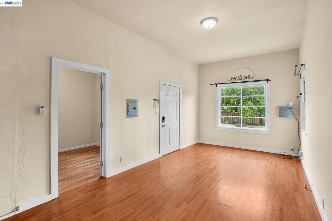 House in Oakland, California, United States 4 - 18054024