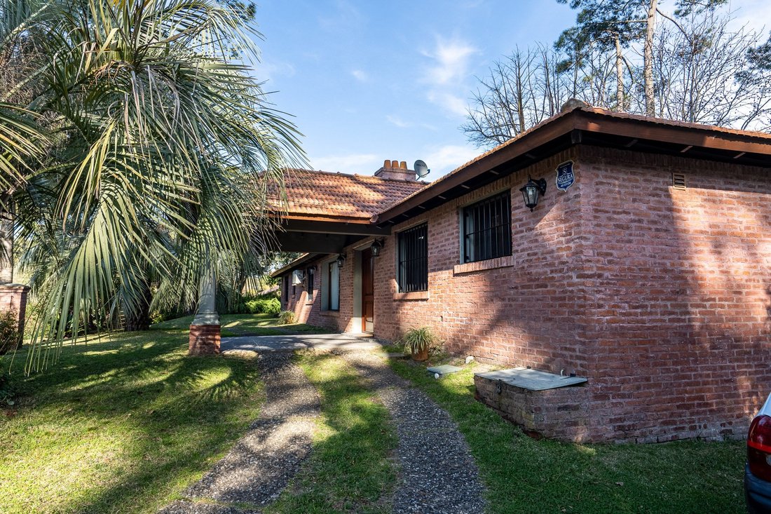 House in Punta del Este, Maldonado Department, Uruguay 2 - 15462511