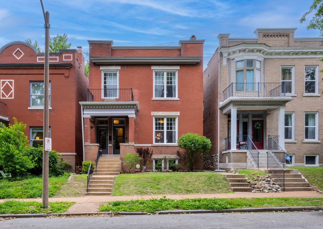 St. Louis, Missouri, United States 2 - 18054045