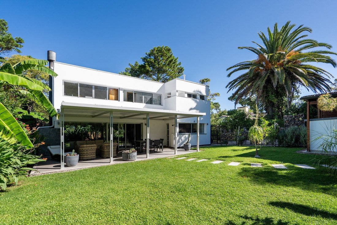 House in Punta del Este, Maldonado Department, Uruguay 2 - 18053955