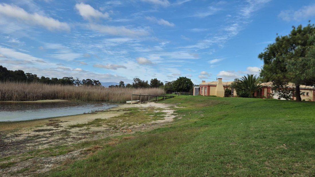 Farm Ranch in Johannesburg, Gauteng, South Africa 1 - 18053936