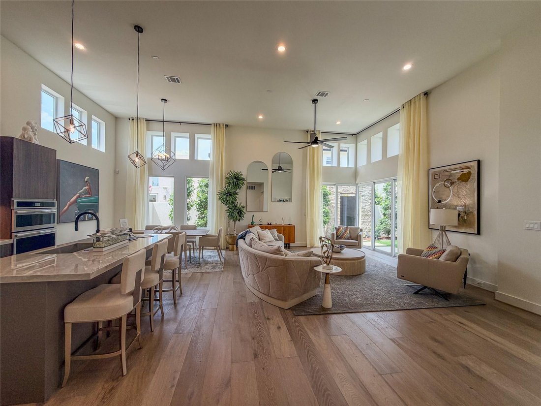 House in Houston, Texas, United States 5 - 17686767