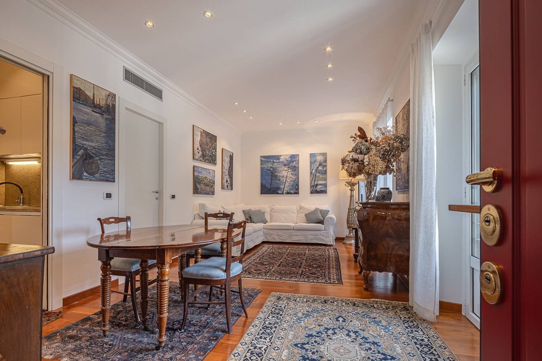 Apartment in Garibaldi - Porta Venezia, Milan, Lombardy 1 - 18053929