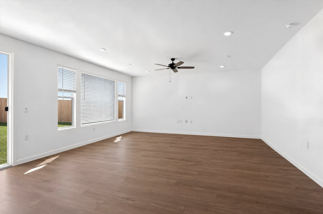House in Bakersfield, California, United States 3 - 17947893