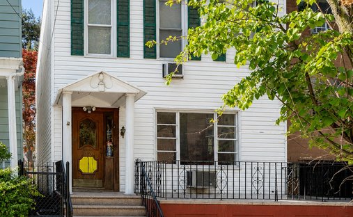 House in New York, New York, United States 1