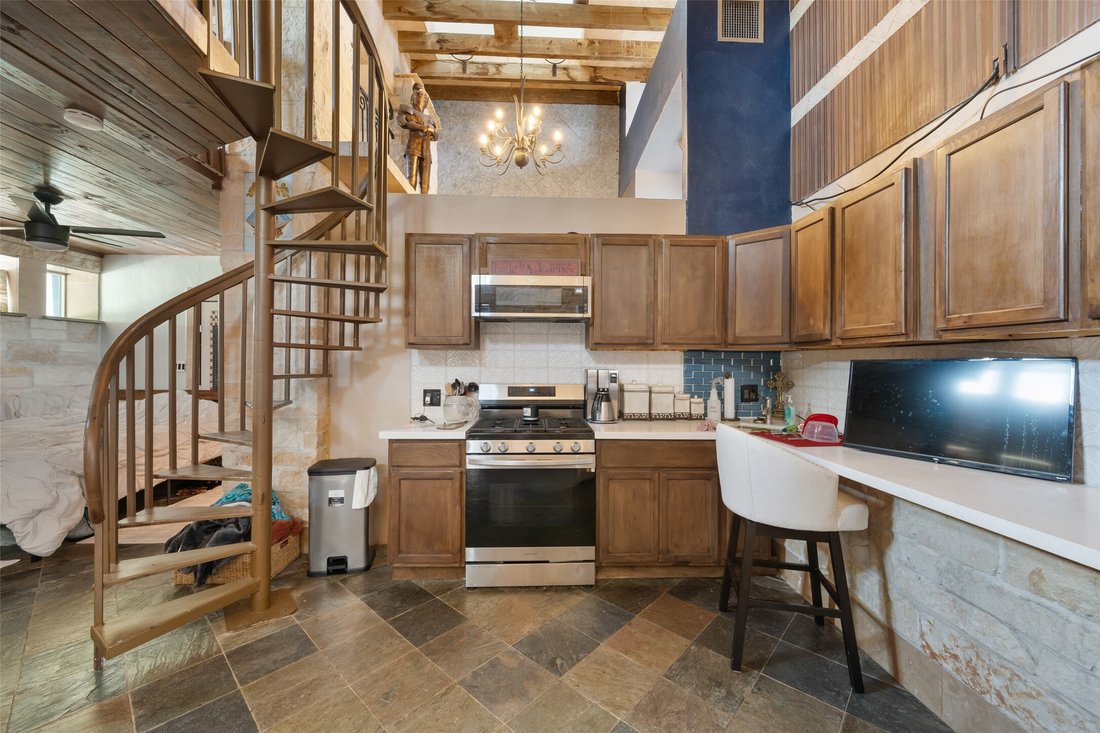 Seabrook, Texas, United States 4 - 18054264