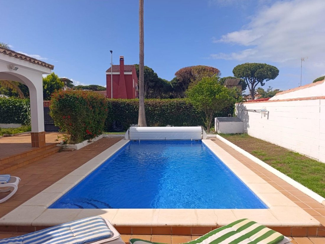 Chalet in Chiclana de la Frontera, Andalusia, Spain 3 - 18054202