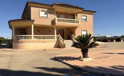 Chalet a Yecla, Murcia, Spagna 1