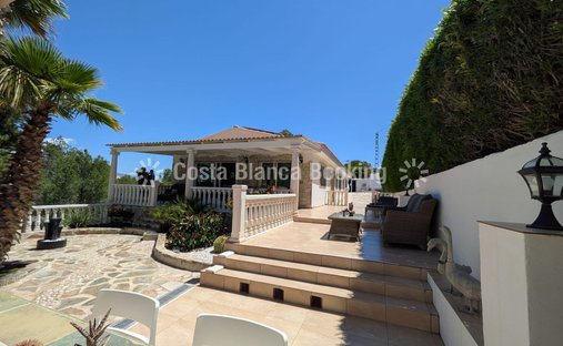 Chalet in la Nucia, Valencian Community, Spain 1