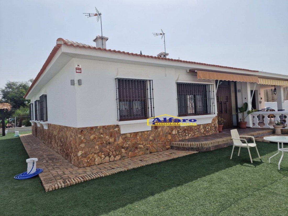House in 1a Fase, Almonte, Spain 2 - 18054195