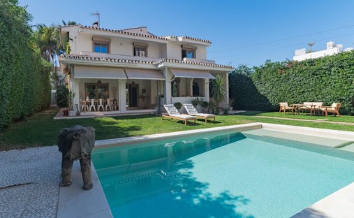 Chalet in Torremolinos, Andalusia, Spain 1