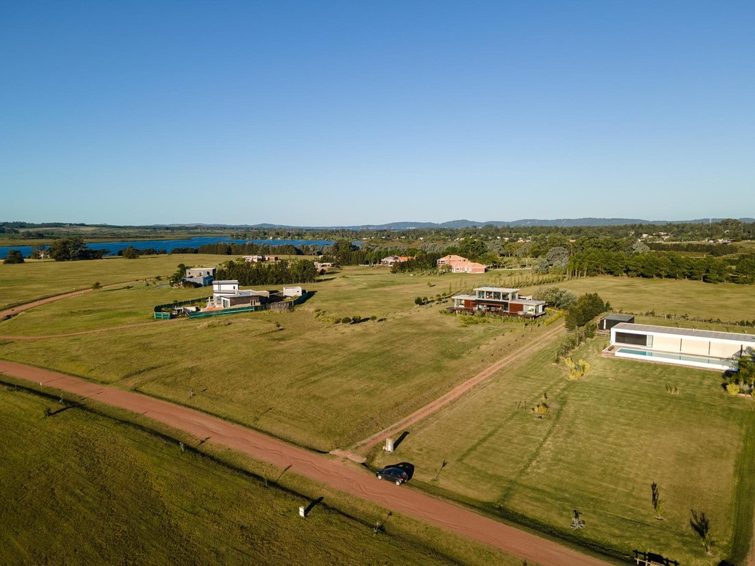 House in Punta del Este, Maldonado Department, Uruguay 2 - 18054262