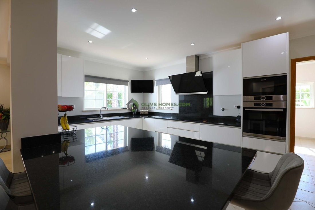 Villa in Vilamoura, Quarteira, Algarve 4 - 18054116