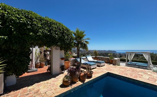 Villa in Benissa, Valencian Community, Spain 1