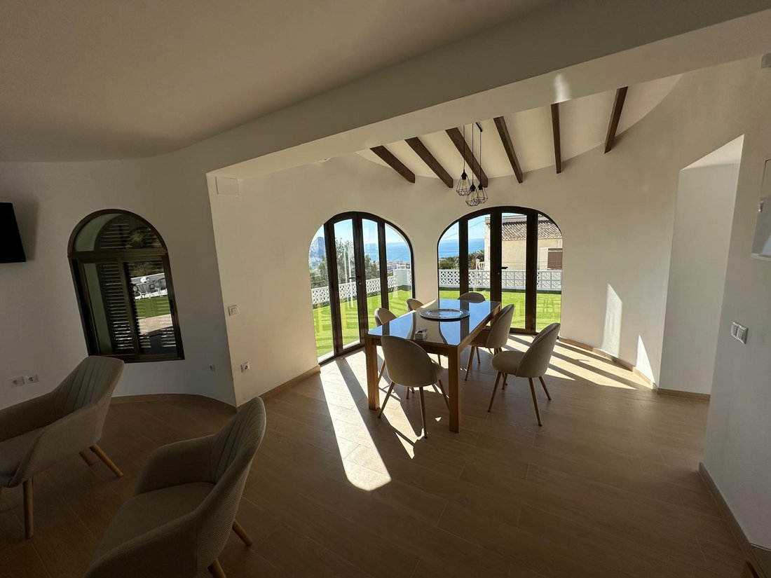 Villa in Calp / Calpe, Valencian Community, Spain 3 - 18054173