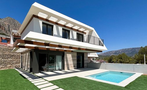 Villa in Polop, Valencian Community, Spain 1