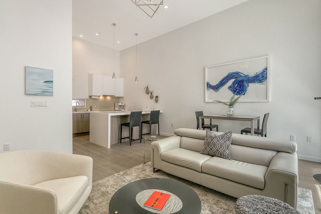 Condo in Sarasota, Florida, United States 3 - 18054573
