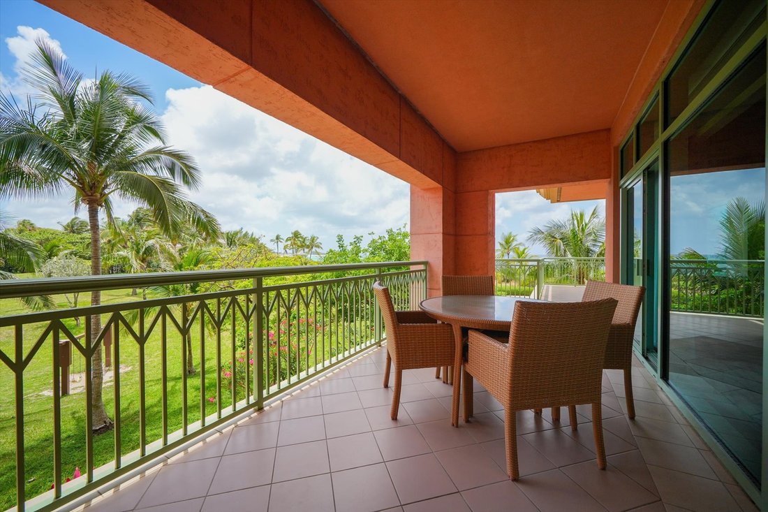 Condo in Paradise Island, New Providence, The Bahamas 2 - 18039941