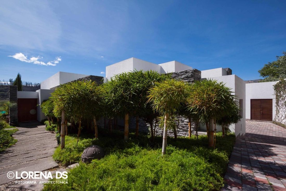 House in Quito, Pichincha, Ecuador 3 - 18056352