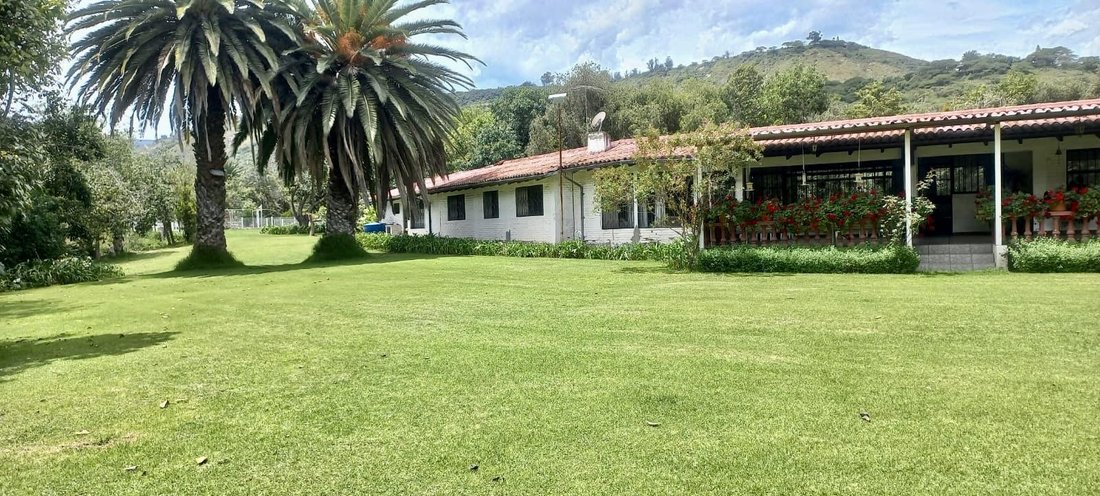 House in Quito, Pichincha, Ecuador 1 - 18056345