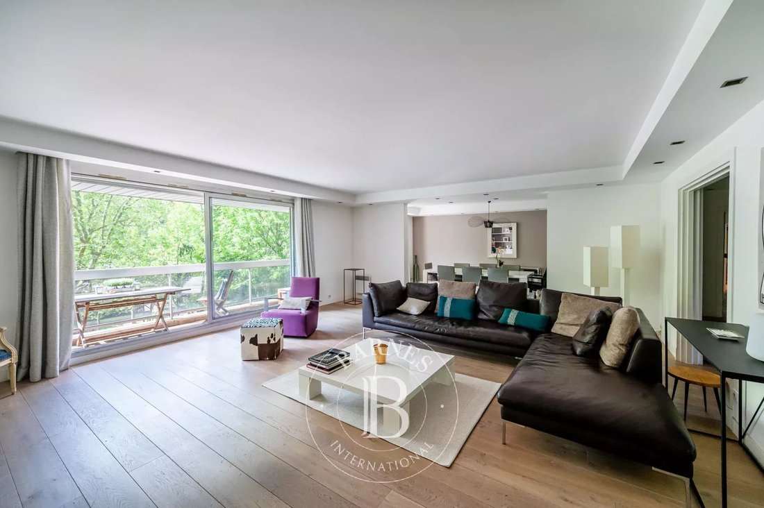 Apartment in Villiers-Cerdan, Levallois-Perret, France 2 - 18055595