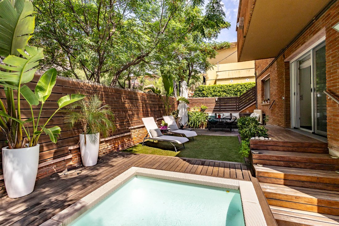 Apartment in Esplugues de Llobregat, Catalonia, Spain 1 - 18058796