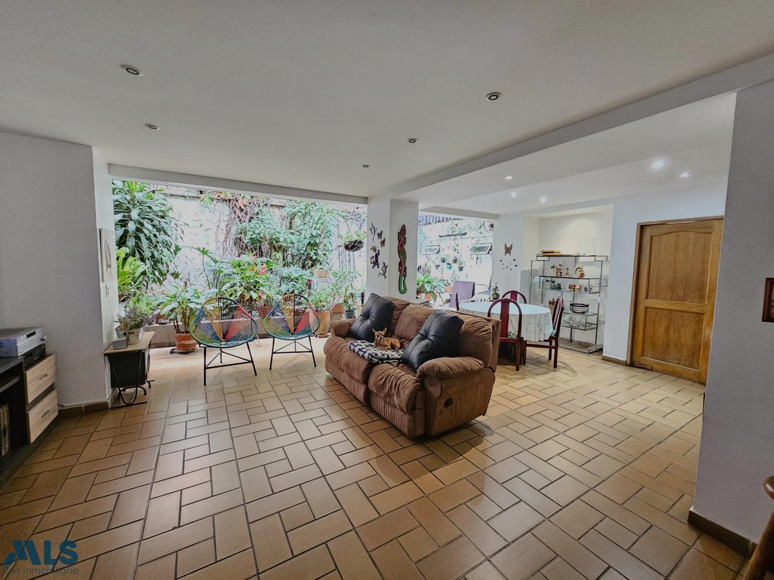 House in Medellín, Antioquia, Colombia 4 - 18055189