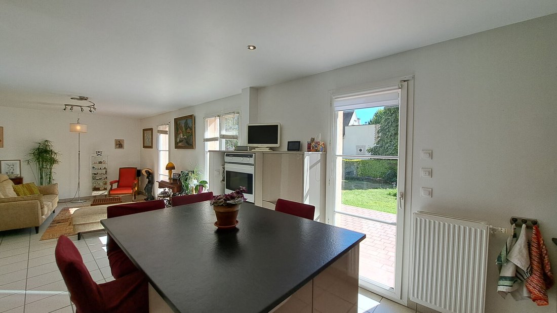 Villa in Les Communes, Bois-d'Arcy, France 3 - 18055861