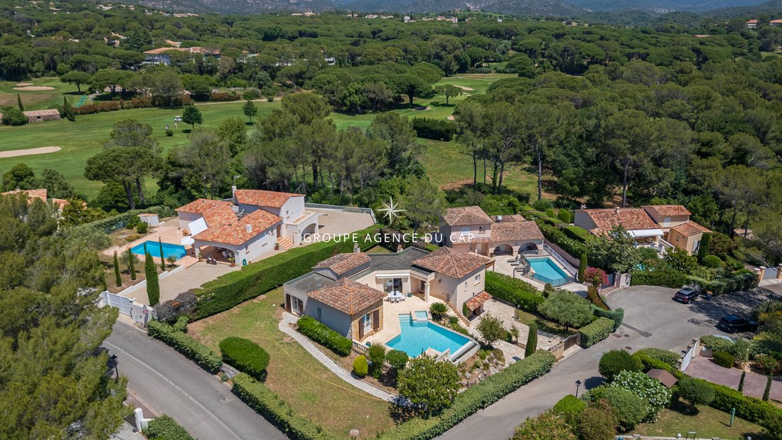 Villa in Aiguebonne, Saint-Raphaël, France 1 - 18048945