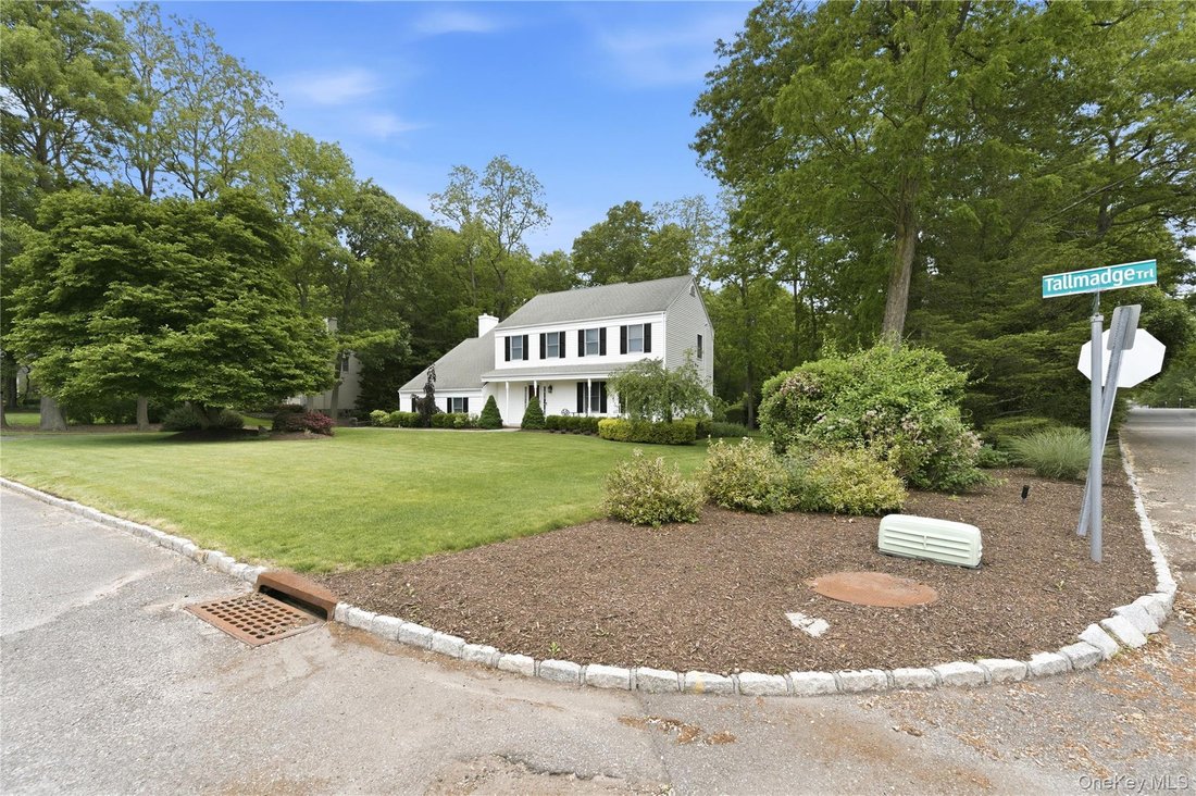 House in Miller Place, New York, United States 2 - 18055782