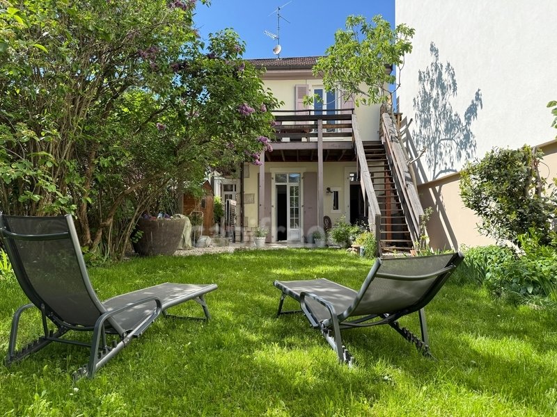 House in Divonne-les-Bains, Auvergne-Rhône-Alpes, France 2 - 18059049