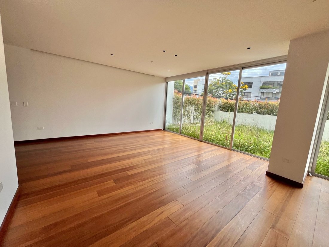 Apartment in Quito, Pichincha, Ecuador 2 - 18056329