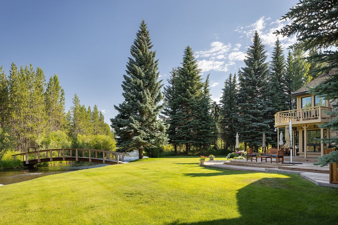 House in Wilson, Wyoming, United States 2 - 18056447