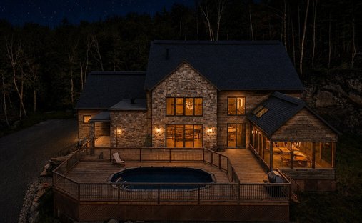 House in Val-Morin, Quebec, Canada 1